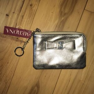 wristlet